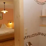 Biobauernhof Nussbaumer * Nussdorf am Attersee