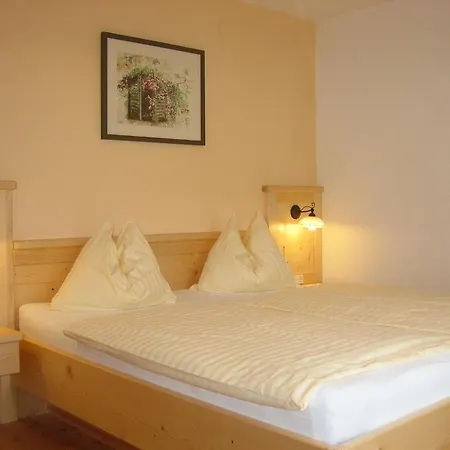 Biobauernhof Nussbaumer Nussdorf am Attersee