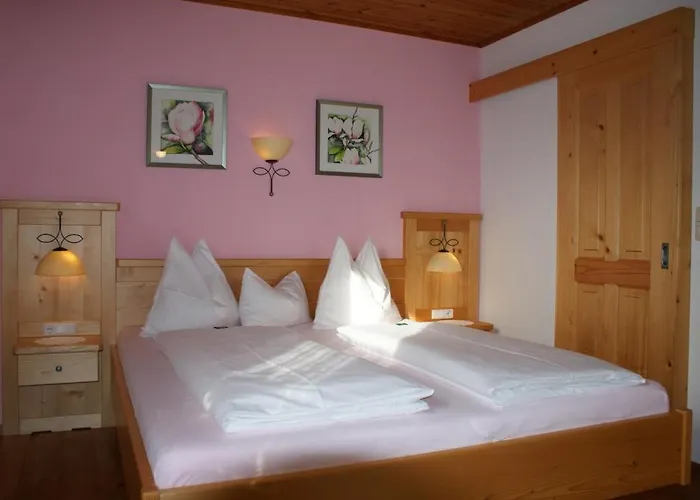 Biobauernhof Nussbaumer *