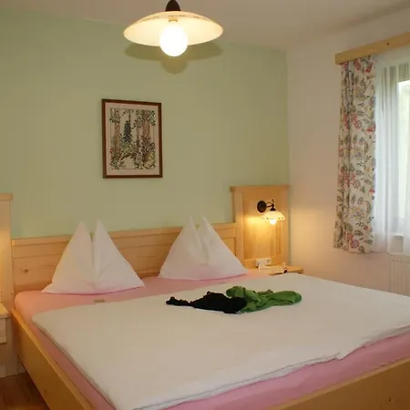 Biobauernhof Nussbaumer בית חווה *