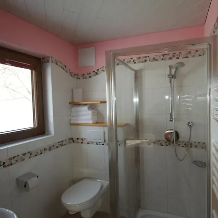 Biobauernhof Nussbaumer בית חווה *